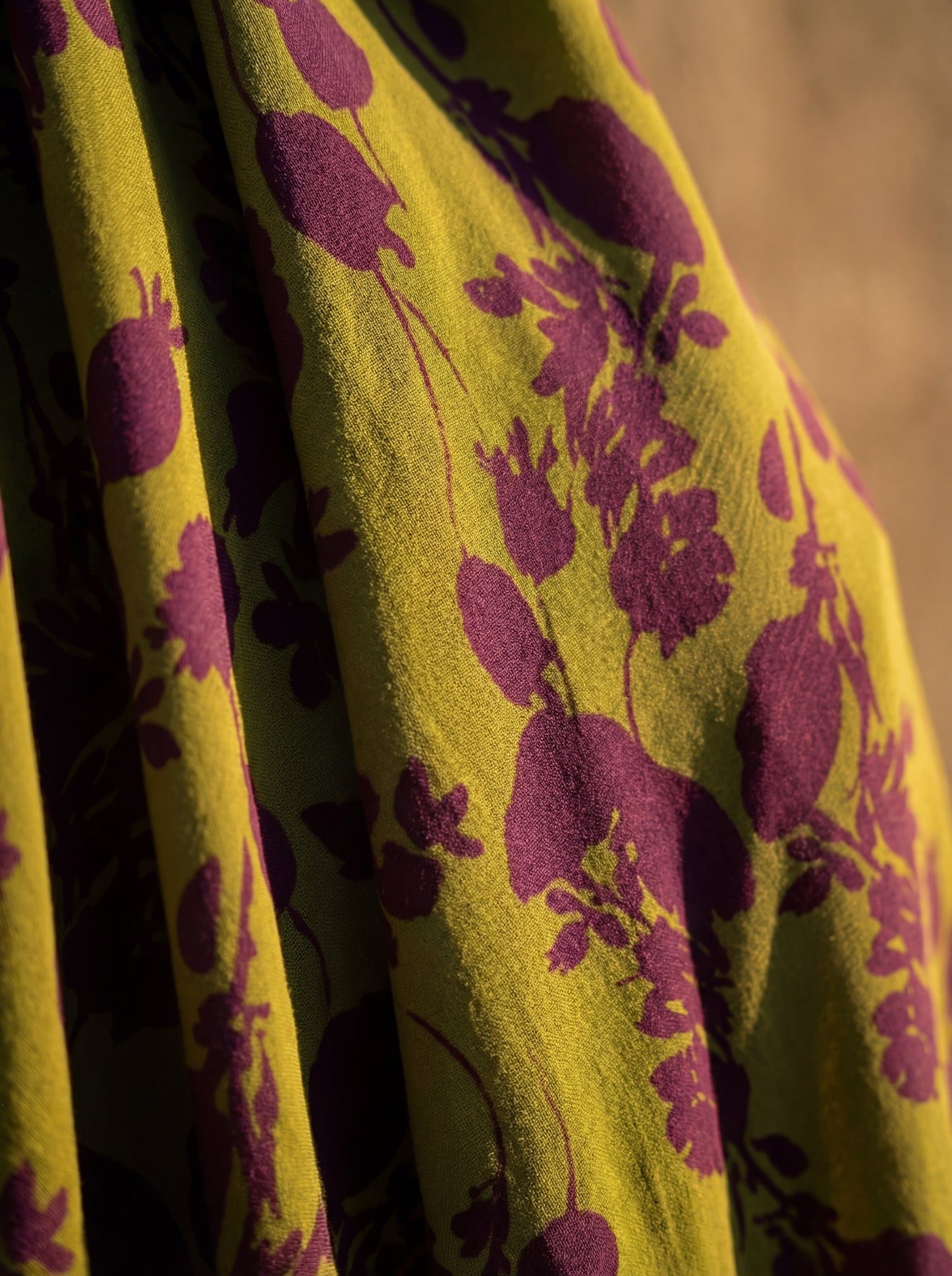 Celia | Vestido largo estampado con escote cruzado