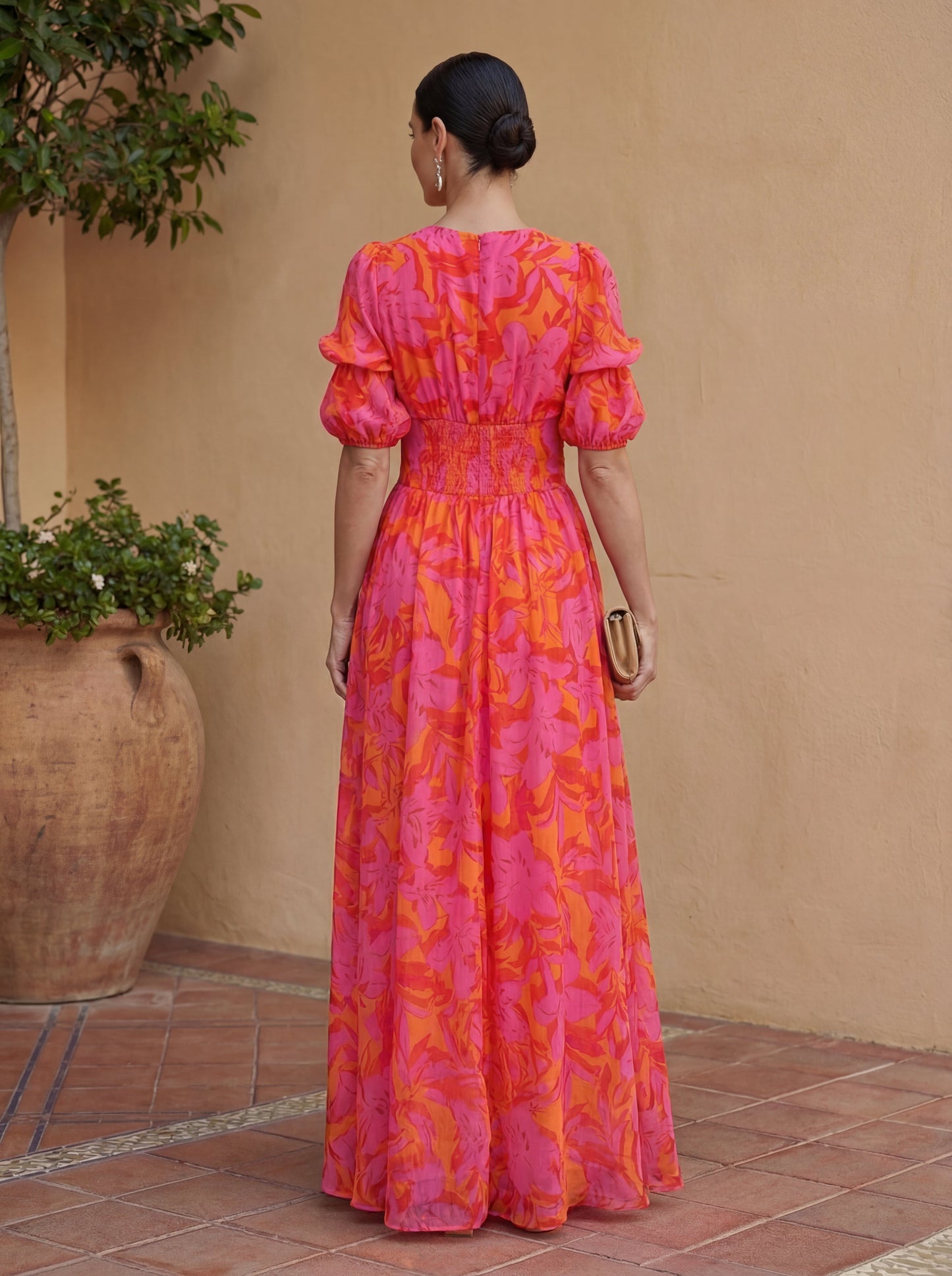 Valeria | Vestido largo floral con escote en V