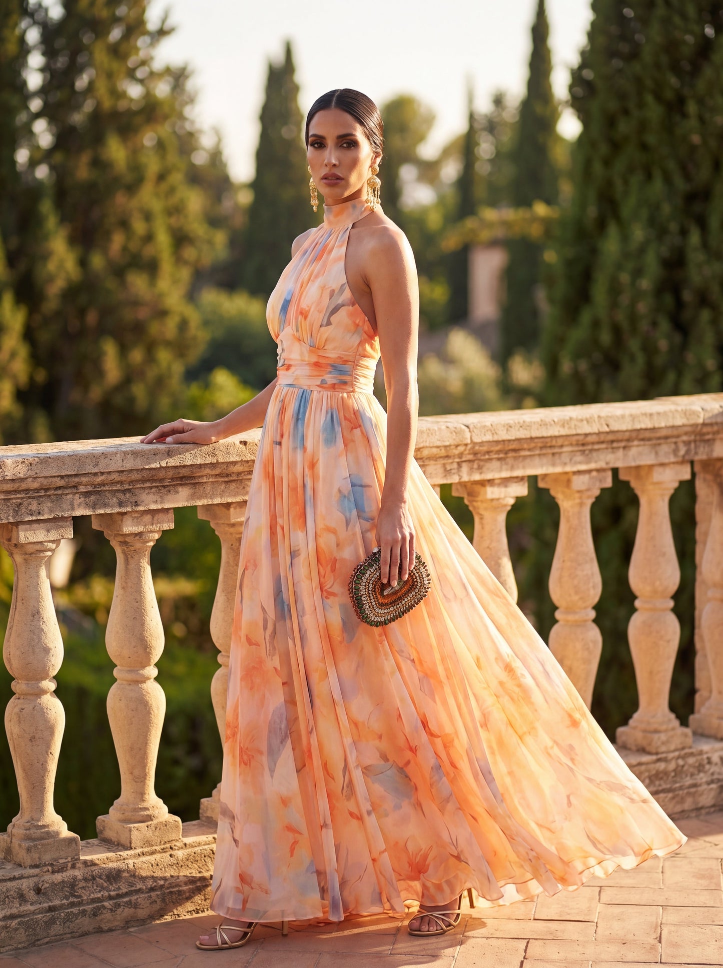 Aurora | Vestido largo halter de satén con estampado acuarela