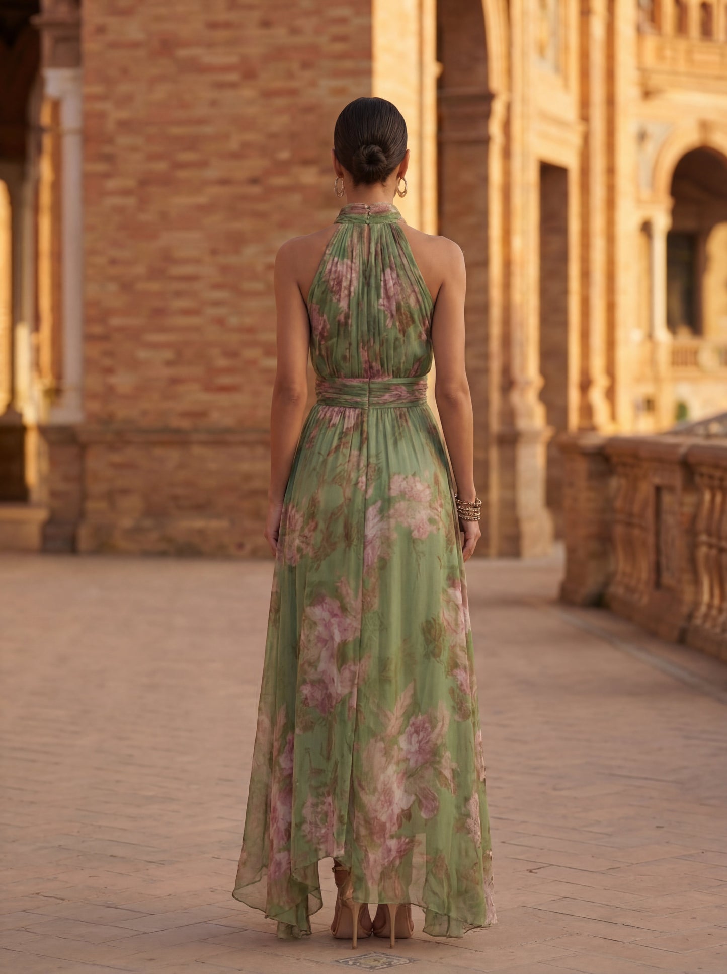 Elena | Vestido largo floral con escote halter